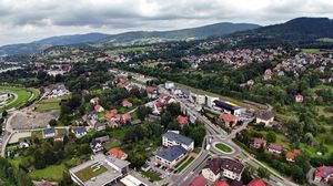 Widok z lotu ptaka na stację kolejową Limanowa, fot. Piotr Hamarnik