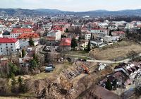 Widok_z_lotu_ptaka_na_prace_ziemne_przy_linii_kolejowej_na_wysokosci_ul._Mickiewicza_w_Nowym_Saczu__fot._Piotr_Hamarnik__1_.JPG