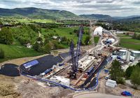 Plac_budowy_na_granicy_Meciny_i_Pisarzowej__w_miejscu_drazenia_tuneli__widok_z_lotu_ptaka__fot._Piotr_Hamarnik__1_.JPG