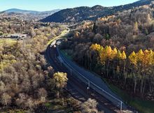 Zmodernizowany tor kolejowy obok ul. Kasprowicza, widok z lotu ptaka, fot. Piotr Hamarnik 