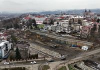 Przygotowanie_terenu_pod_linie_kolejowa_na_pomiedzy_ul._Mickiewicza_i_Kosciuszki_w_Nowym_Saczu__widok_z_lotu_ptaka__fot._Piotr_Hamarnik__2_.JPG