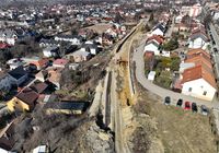 Modernizacja_linii_kolejowej_w_centrum_Nowego_Sacza__widok_z_lotu_ptaka__fot._Krzysztof_Dzidek__1_.JPG