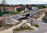 Zmodernizowany_wiadukt_kolejowy_na_ul._Wegierskiej_w_Nowym_Saczu__widok_z_lotu_ptaka__fot._Piotr_Hamarnik__1_.JPG