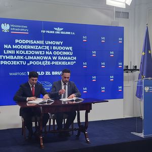Podpisanie umowy na odc. Tymbark - Limanowa, fot. Piotr Hamarnik PLK SA