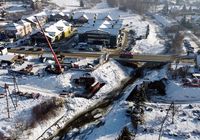 Widok_z_lotu_ptaka_na_budowe_nowego_mostu_kolejowego_nad_potokiem_Poniczanka_w_Rabce-Zdroju__fot._Piotr_Hamarnik__1_.JPG