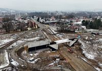 Budowa_nowego_wiaduktu_kolejowego_na_ul._Krakowskiej_w_Nowym_Saczu__widok_z_lotu_ptaka__fot._Piotr_Hamarnik__2_.JPG