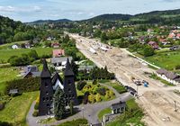 Widok_z_lotu_ptaka_na_prace_przy_budowie_nowego_peronu_modernizowanej_stacji_kolejowej_Rabka_Zaryte__fot._Piotr_Hamarnik__1_.JPG