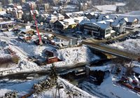 Widok_z_lotu_ptaka_na_budowe_nowego_mostu_kolejowego_nad_potokiem_Poniczanka_w_Rabce-Zdroju__fot._Piotr_Hamarnik__3_.JPG