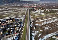 Zmodernizowana_linia_kolejowa_na_odcinku_Nowy_Sacz_-_Marcinkowice__widok_z_lotu_ptaka__fot._Krzysztof_Dzidek__7_.JPG