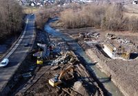 Budowa_mostu_drogowego_nad_potokiem_Smolnik_w_Kleczanach__widok_z_lotu_ptaka__fot._Piotr_Hamarnik__1_.JPG